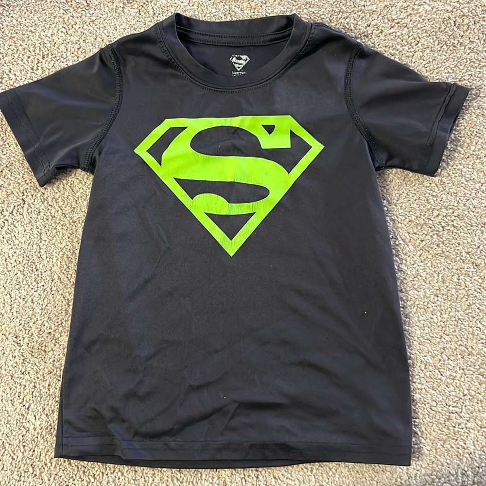 Neon green and gray Superman tshirt, good condition!